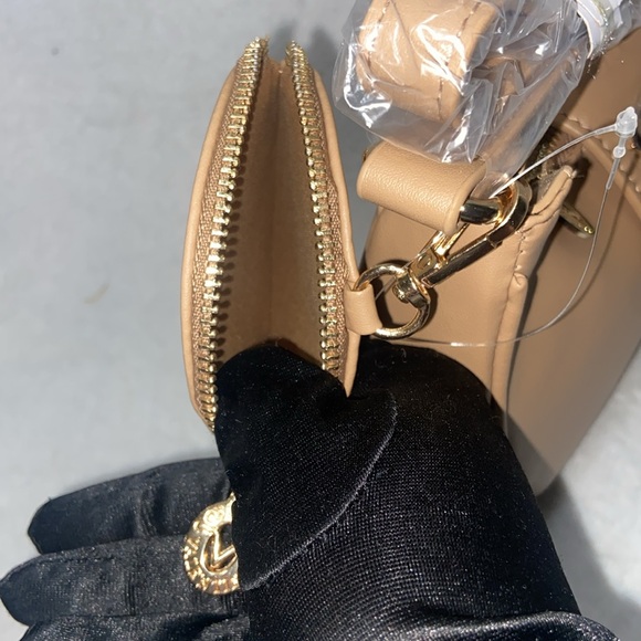 Valentino Orlandi Tan Shoulder Bag with Gold Accents NWT - Picture 5 of 12